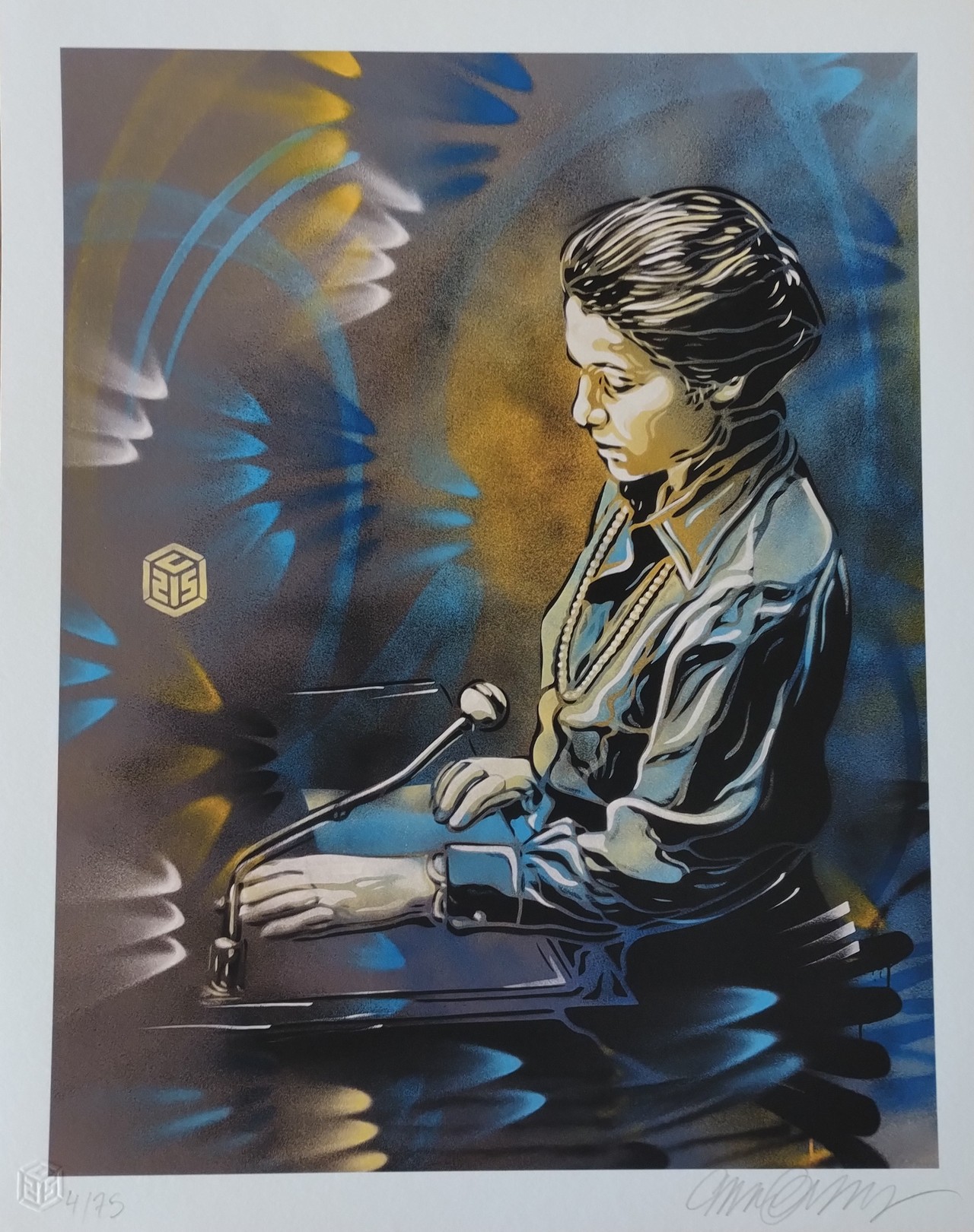 C215, Simone au perchoir C215, Simone au perchoir