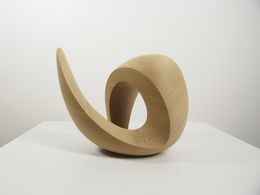Scultura, The Return to Equilibrium No.5 - Abstract Wood Sculpture, Smooth, Curving, Subtle, Freestanding, Mike Sasaki