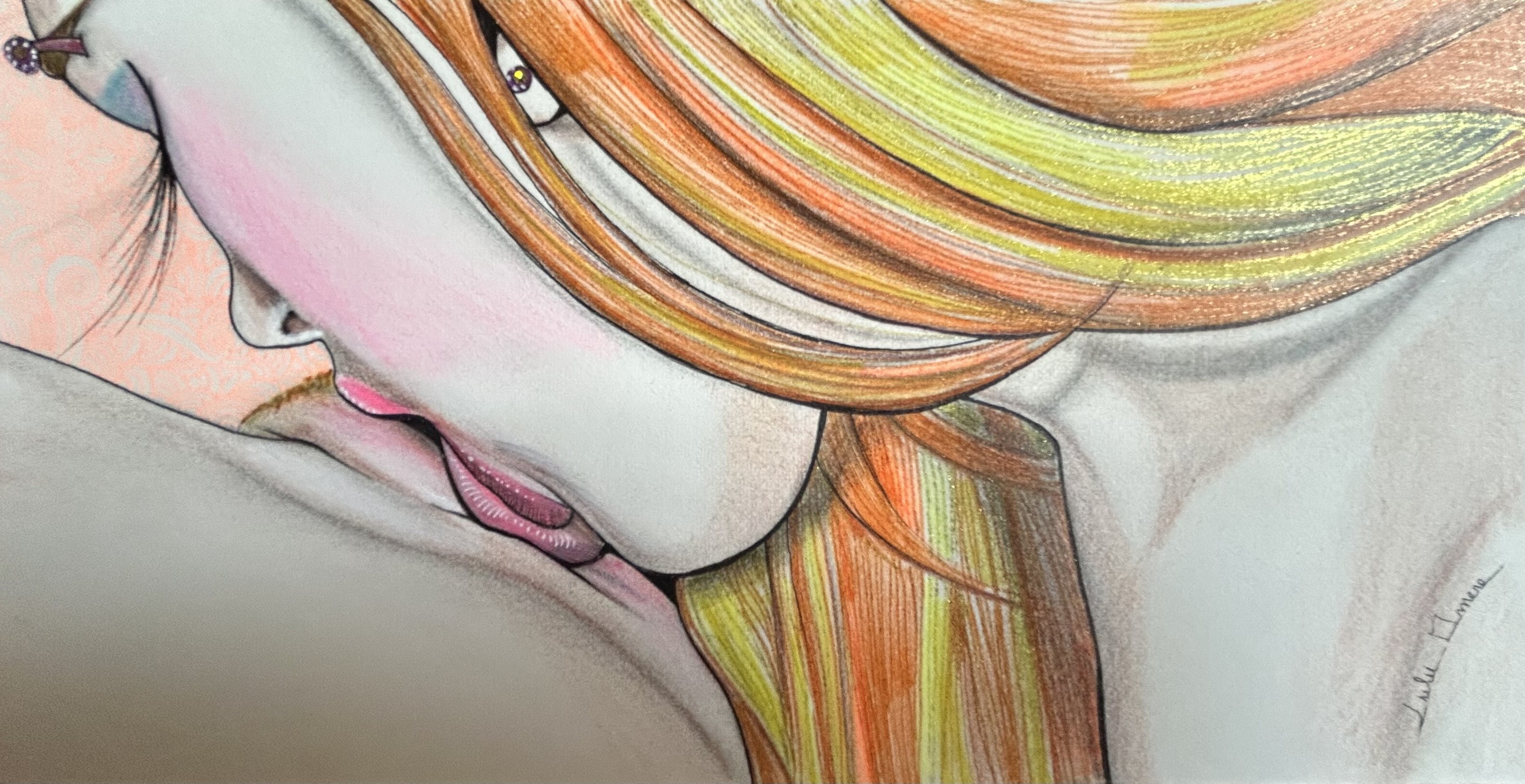 Lulu Amere, Lesbian Kiss Lulu Amere, Lesbian Kiss