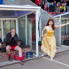 Fotografia, Belle the football manager, Sarah Maple