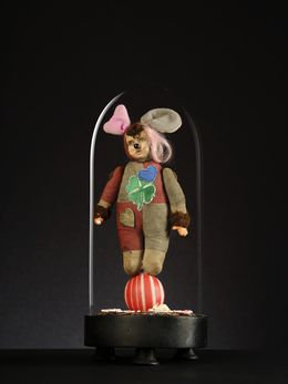 Skulpturen, L'enfant intérieur, Lucie De Syracuse