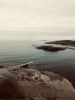 Photography, The pier by the cliff, Mikaela Olovsson