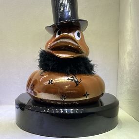 Sculpture, Brown Duck LV Tribute, Di Lorenzo