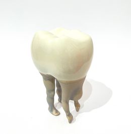 Sculpture, Artistic Tooth with Gray Legs, Hilbertas Jatkevicius