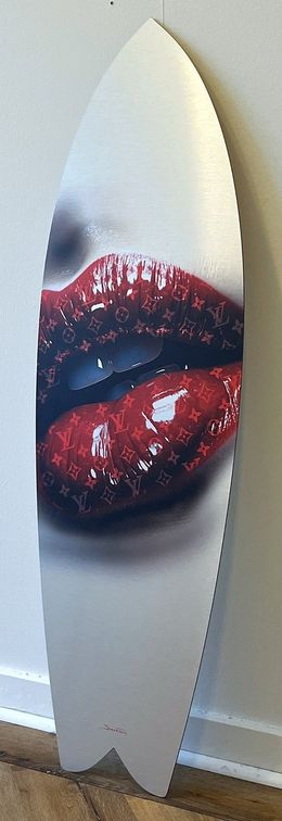 Edición, Louis Vuitton Luscious Lips - Surfboard, Suketchi