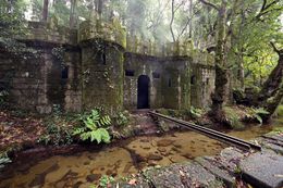 Photography, Forteresse oubliée – Le château dans les bois, Lauric Gourbal