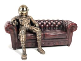 Escultura, Zenith Space Command, Astroman
