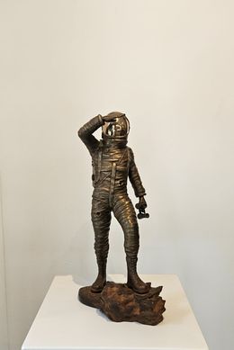 Escultura, Mission to Mars, Astroman