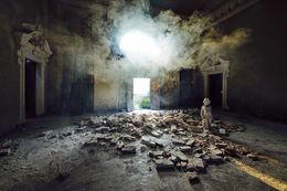 Photography, La gardienne de poussière, Lauric Gourbal