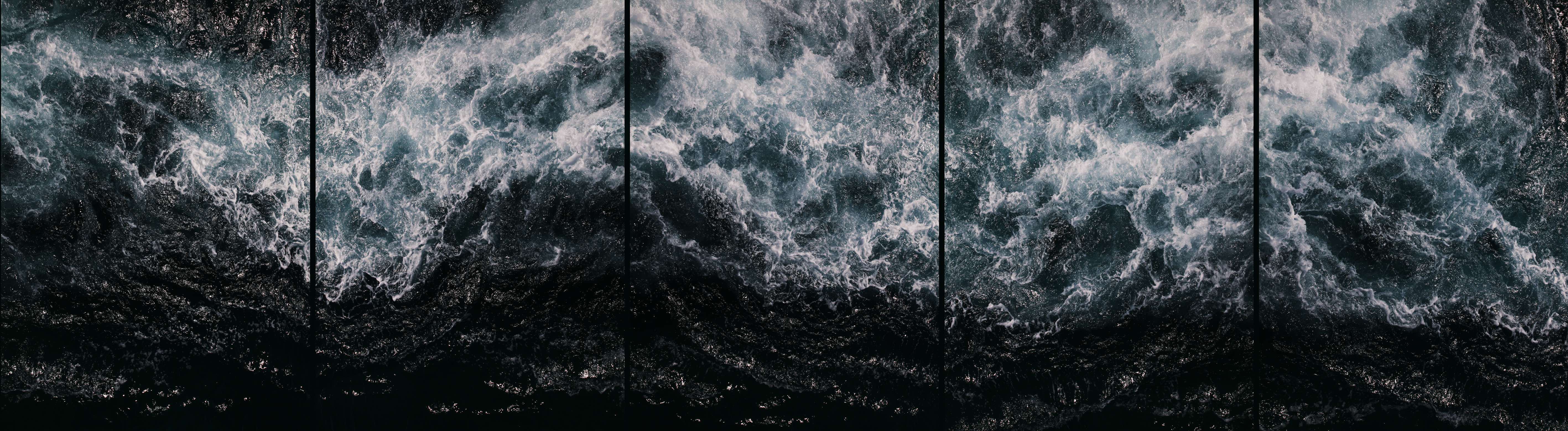 Kathia Mohl, Vague suspendue Kathia Mohl, Vague suspendue