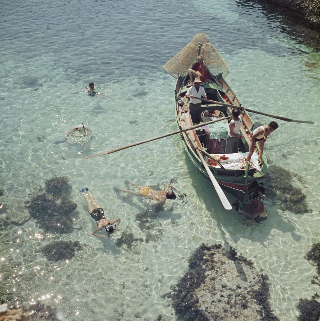 Slim Aarons, Snorkelling In The Shallows Slim Aarons, Snorkelling In The Shallows