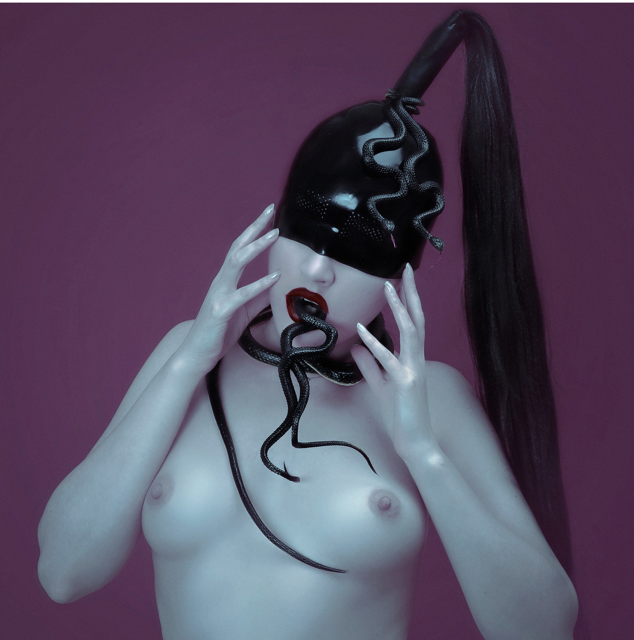 Natalie Shau, Snakes Natalie Shau, Snakes