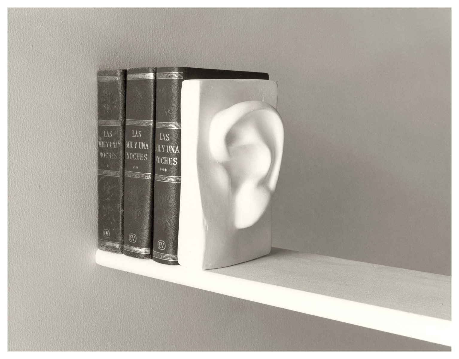 Chema Madoz, Untitled Chema Madoz, Untitled