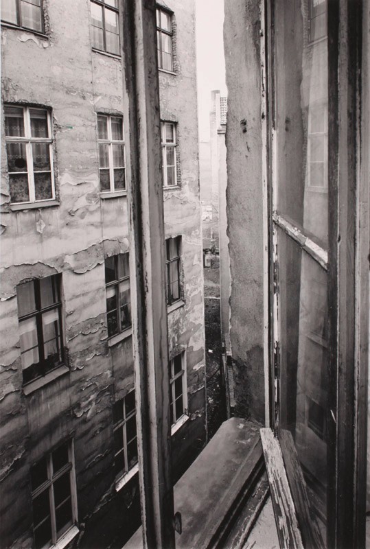 Manfred Paul, Série : Berlin nord-est / arrière-cours - Oderberger Strasse Manfred Paul, Série : Berlin nord-est / arrière-cours - Oderberger Strasse
