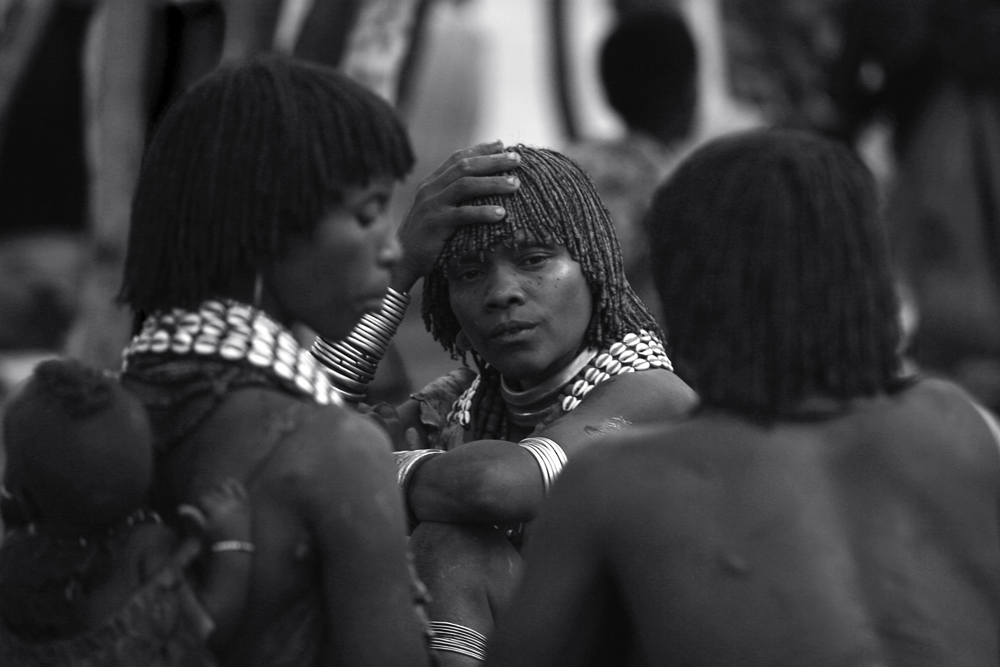 Dominique Leroy, Femmes Hamer. Ethiopie Dominique Leroy, Femmes Hamer. Ethiopie