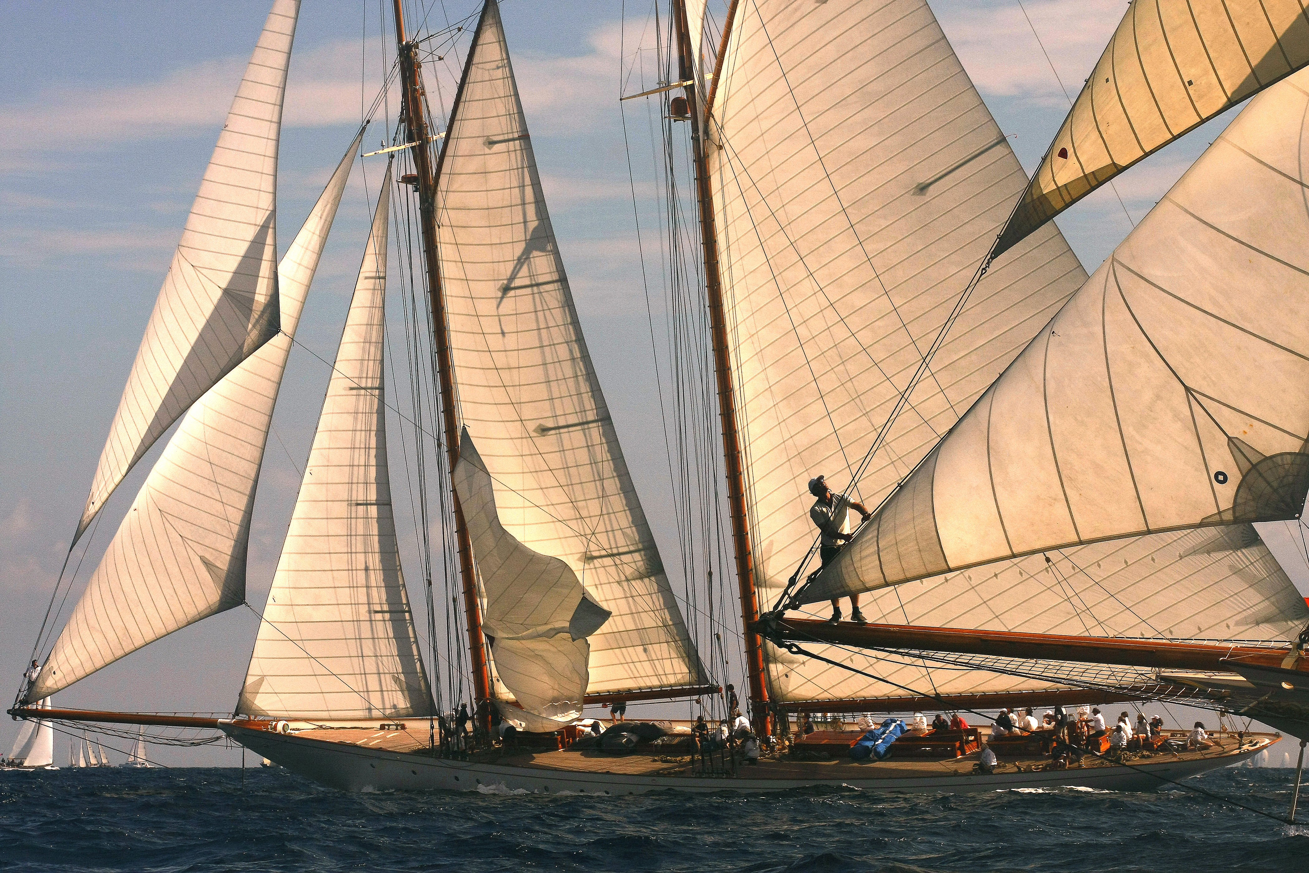 Dominique Leroy, Hisser les voiles. Nioulargue Dominique Leroy, Hisser les voiles. Nioulargue