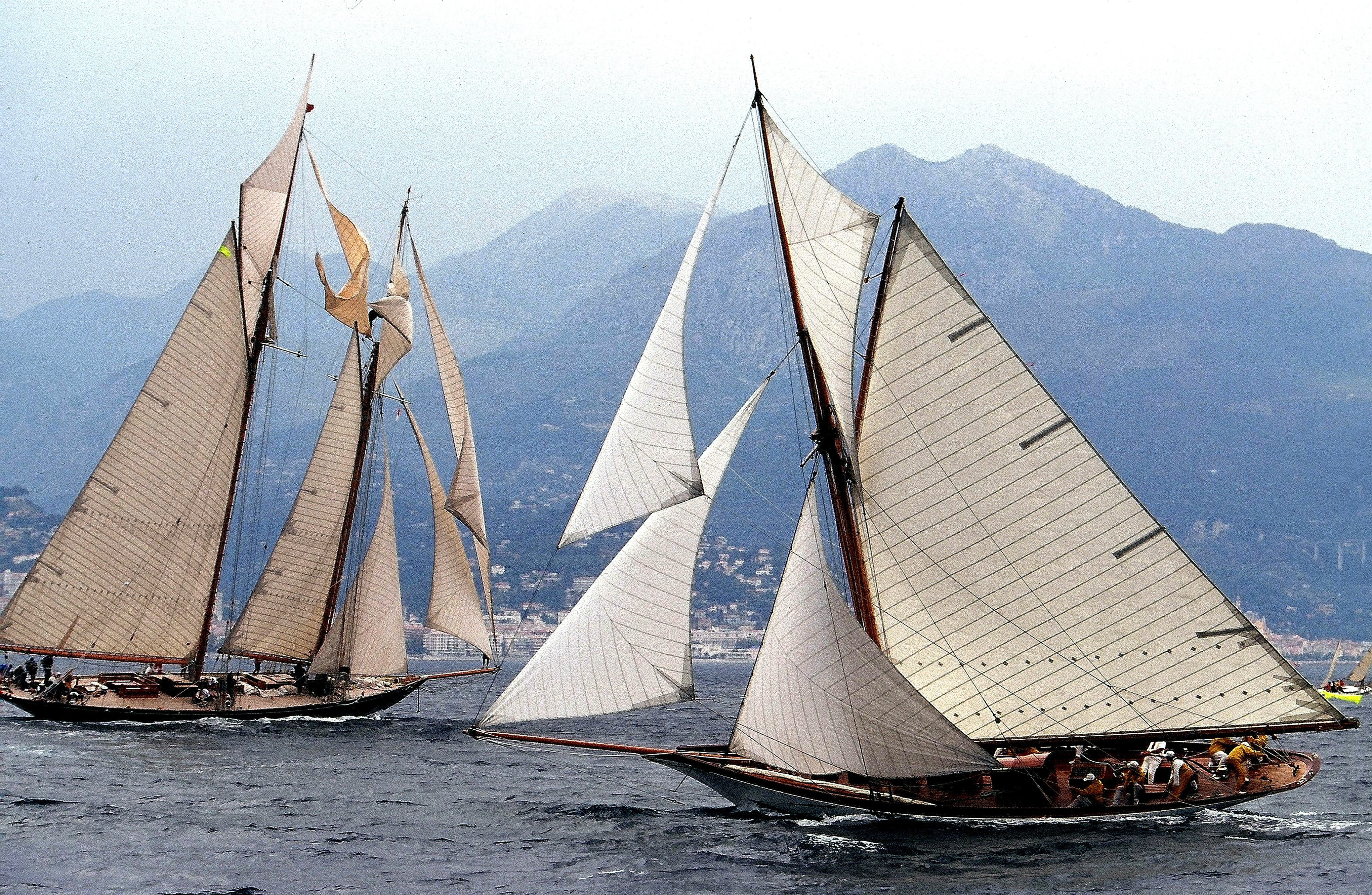 Dominique Leroy, Tangage sur les voiles de Monaco Dominique Leroy, Tangage sur les voiles de Monaco