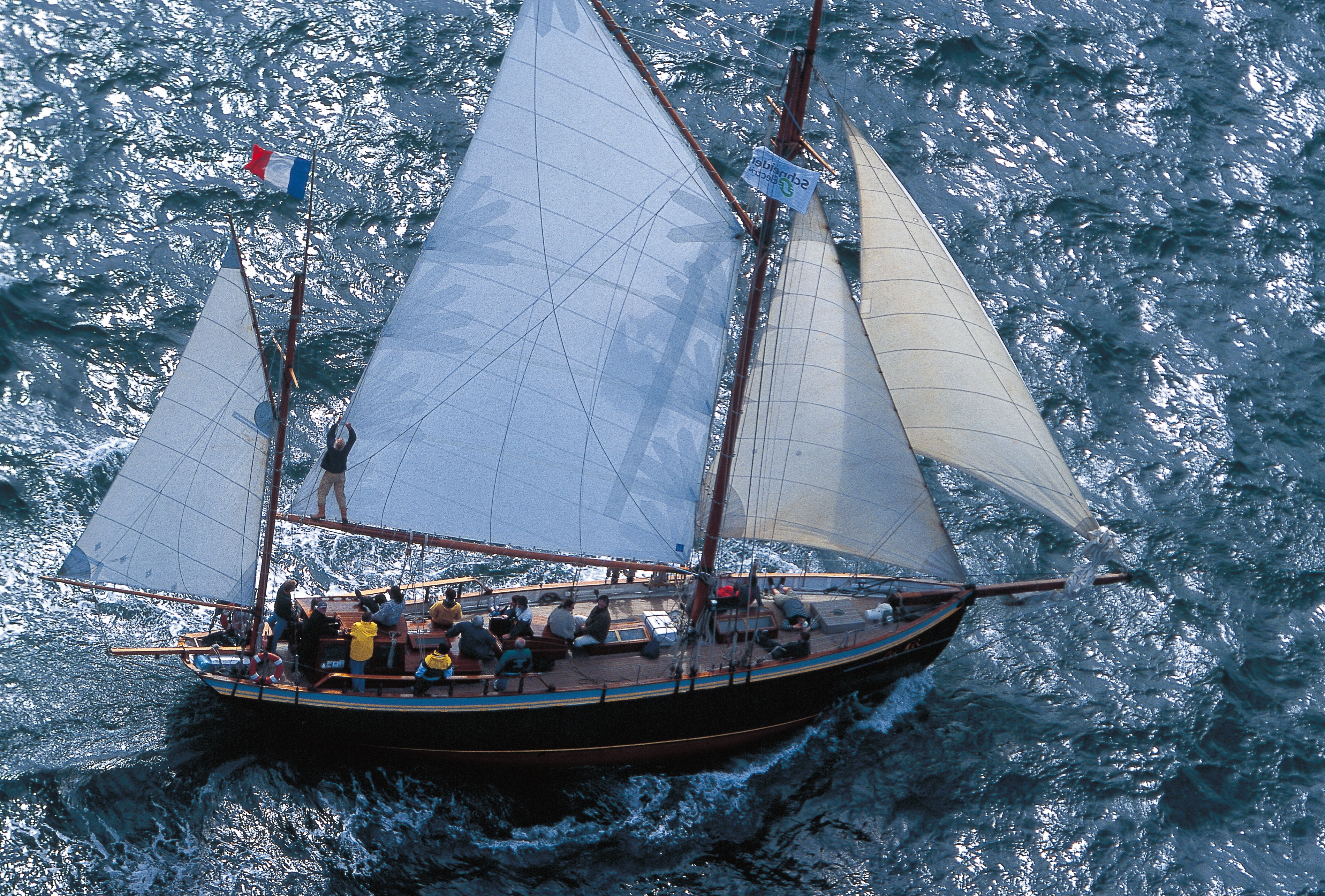 Dominique Leroy, En hauteur. Grande Armada du siècle. Voile Dominique Leroy, En hauteur. Grande Armada du siècle. Voile