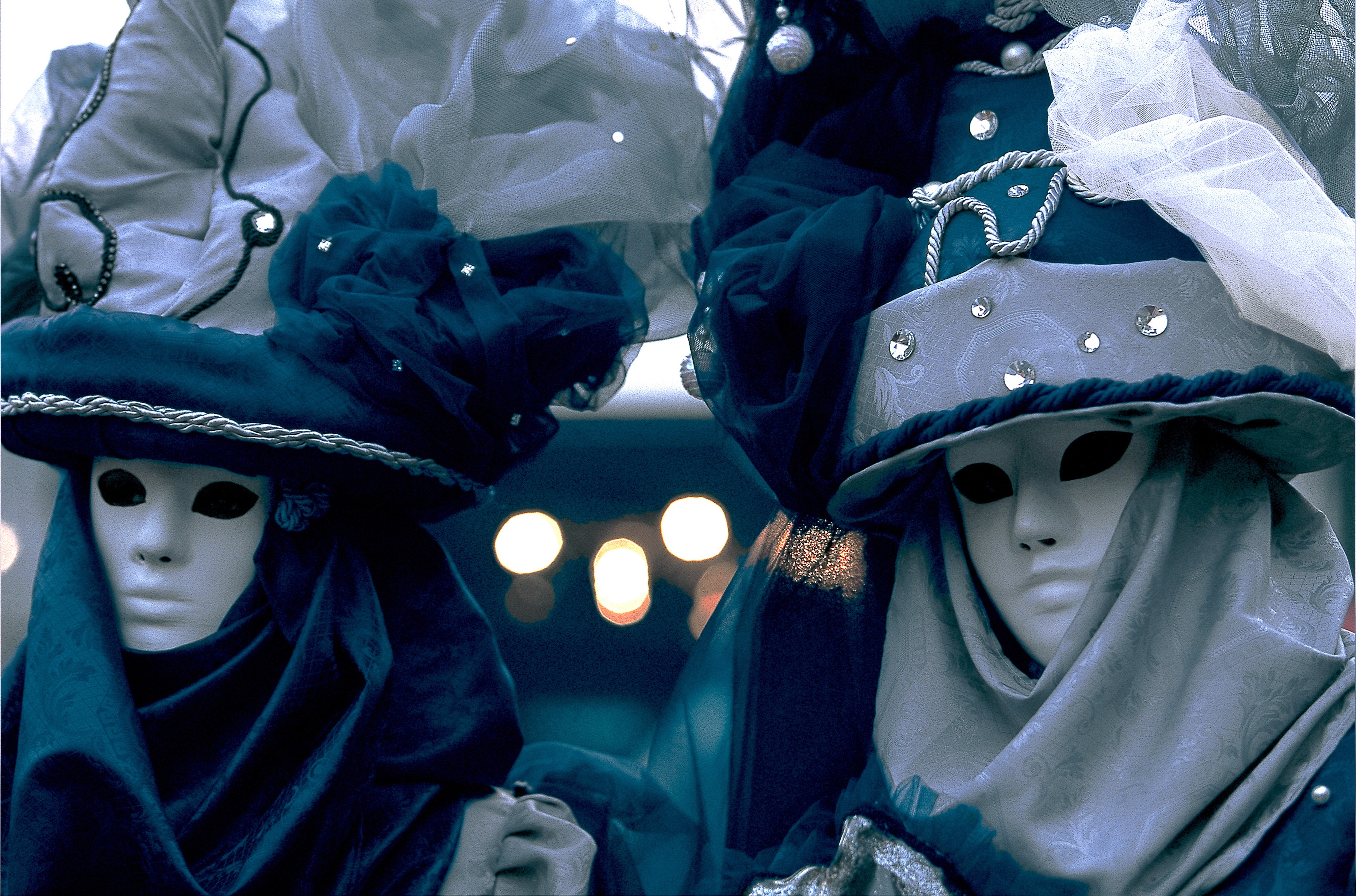 Dominique Leroy, Carnaval de Venise. Les jumeaux Dominique Leroy, Carnaval de Venise. Les jumeaux