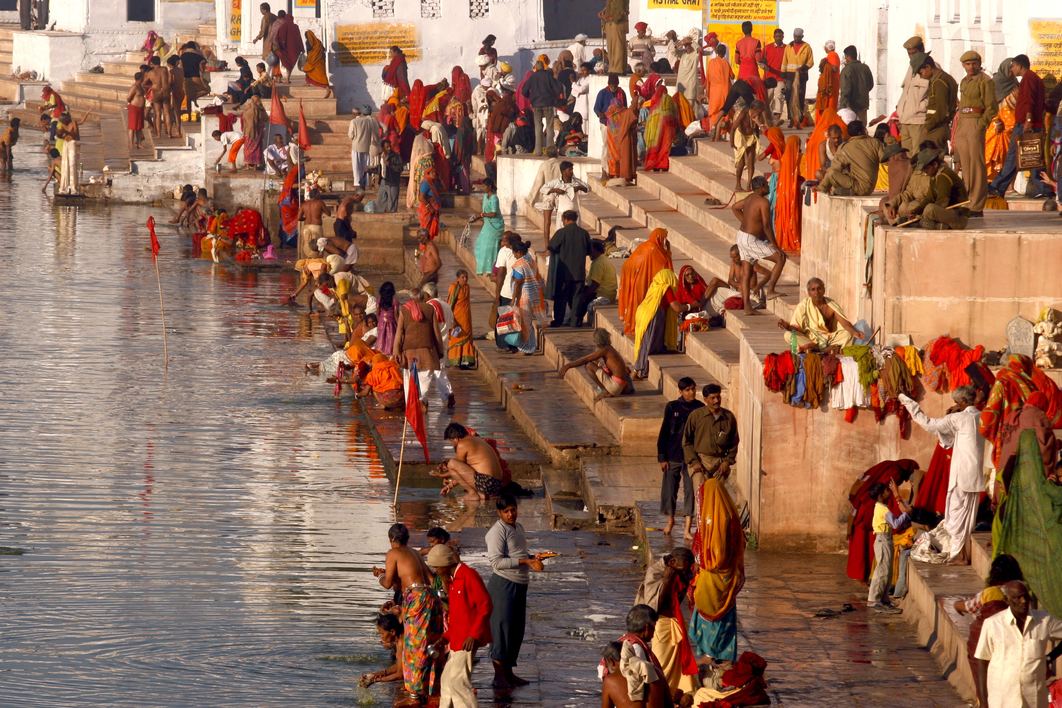 Dominique Leroy, Ghats de Pushkar. Inde Dominique Leroy, Ghats de Pushkar. Inde