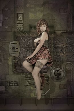 Fotografien, Industrial PinUp - 1, Caz In The Machine