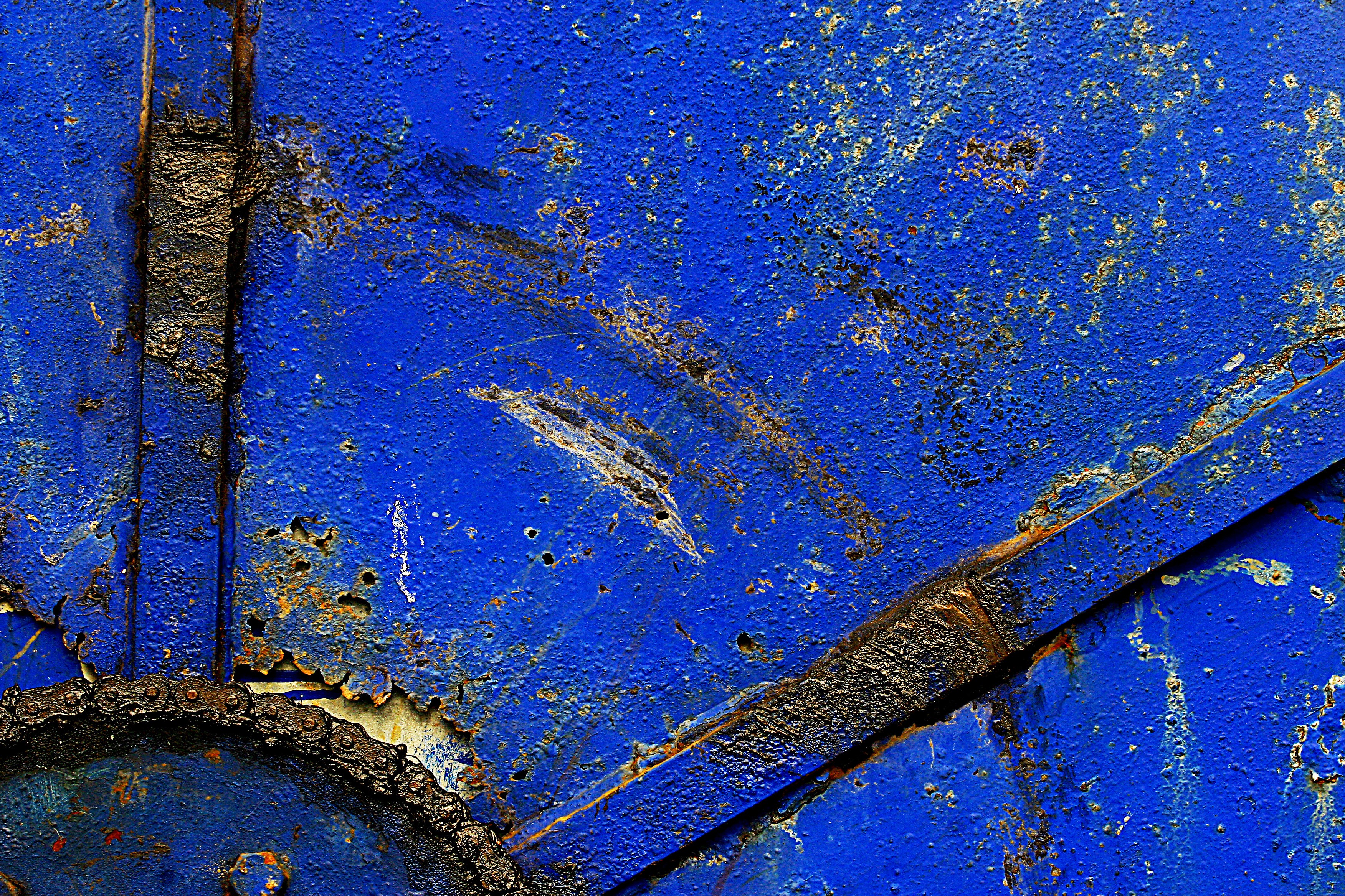Dominique Leroy, Soucoupe bleu. Rouille Dominique Leroy, Soucoupe bleu. Rouille