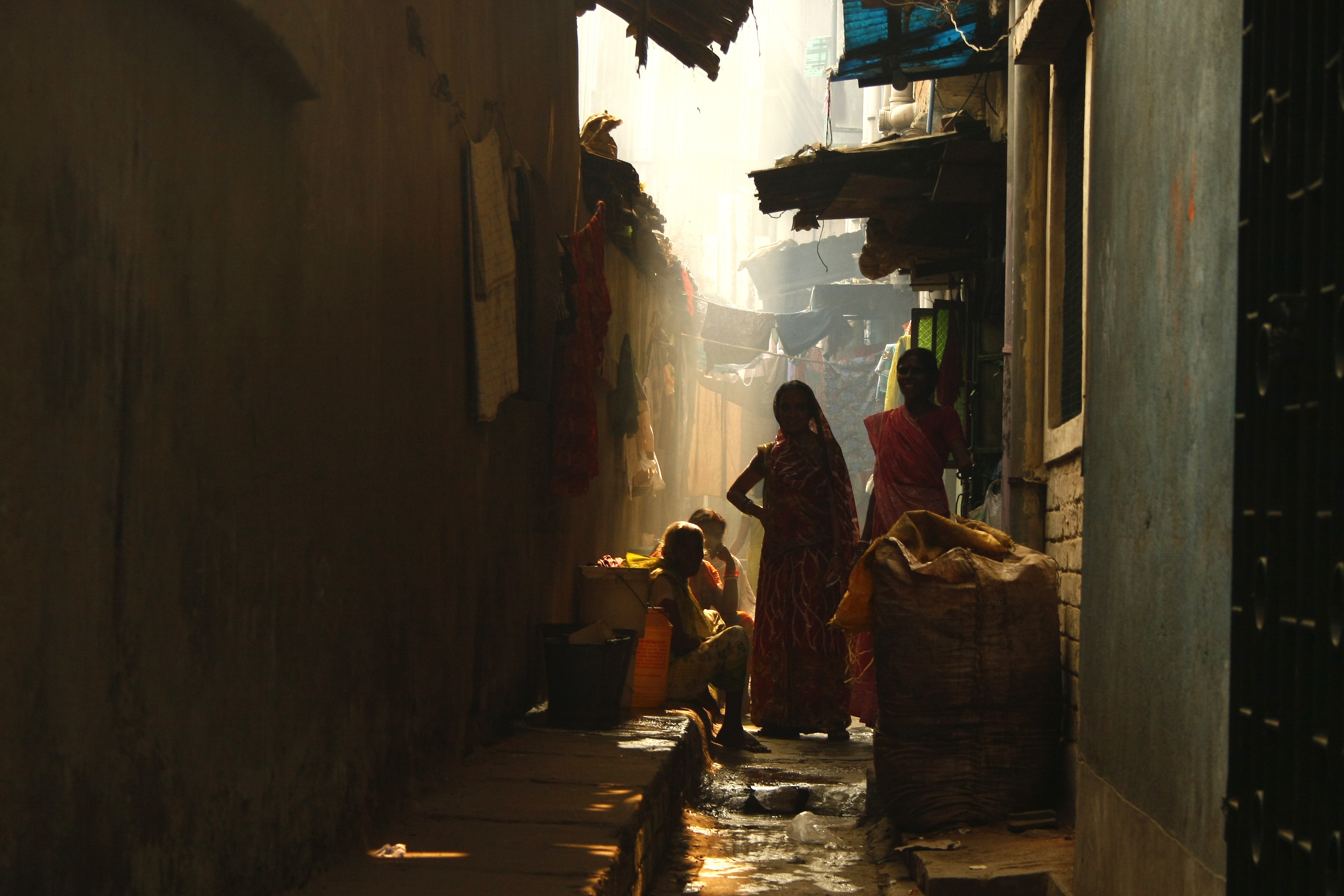 Dominique Leroy, Dans les ruelles de Calcutta. Inde Dominique Leroy, Dans les ruelles de Calcutta. Inde
