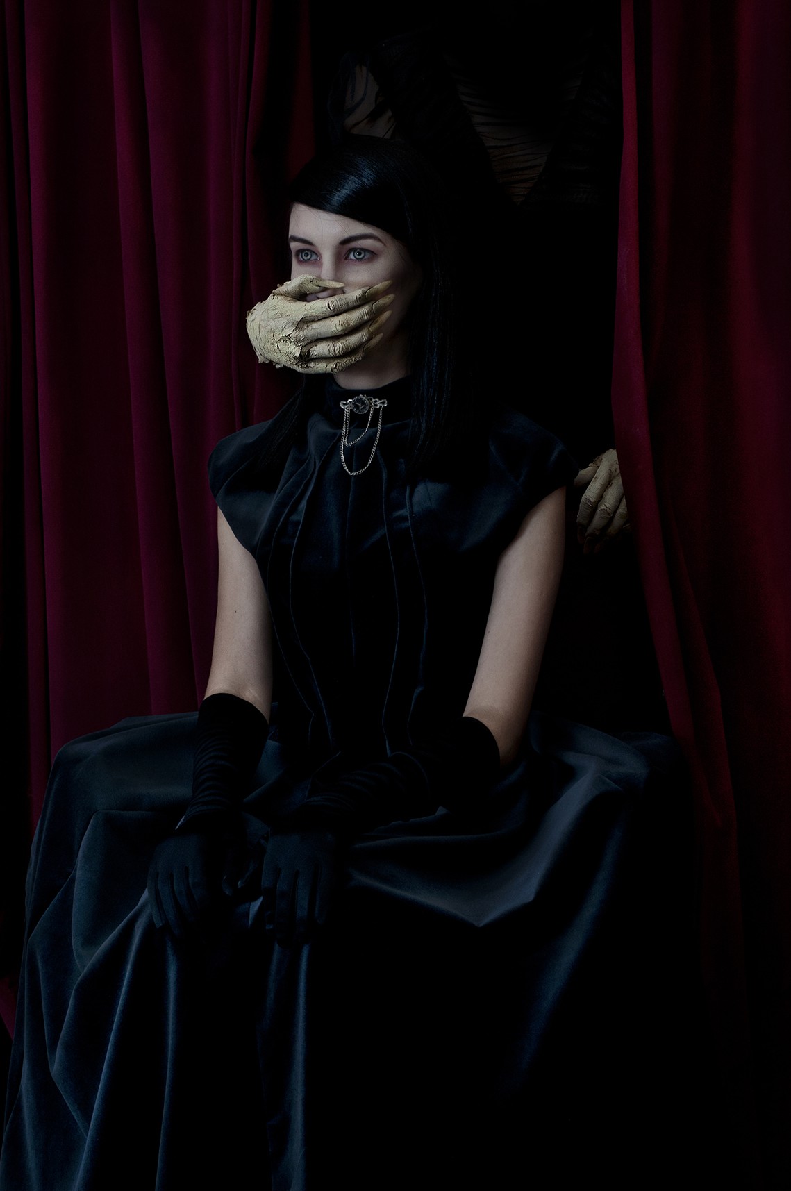Léa Bon, Occult Games Léa Bon, Occult Games