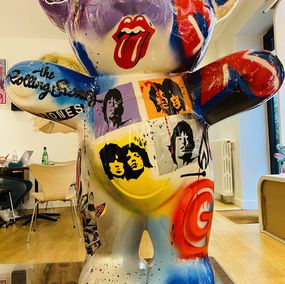 Jayet, Bear the rolling stones Jayet, Bear the rolling stones