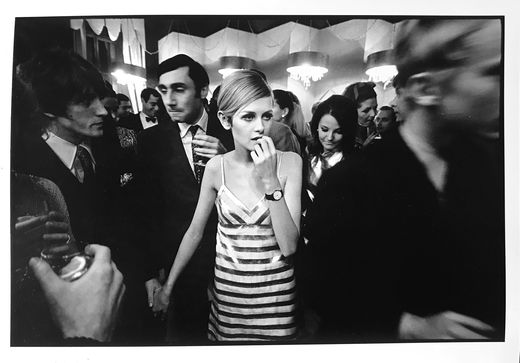 ▷ Burt Glinn | Buy Original Art Online | Artsper