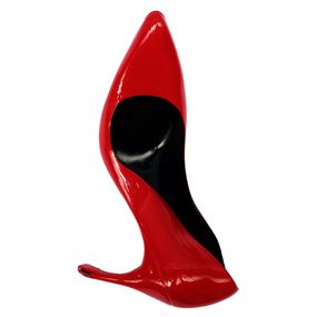 Skulpturen, Red Shoe serie N°M213, Nastaran Safaei