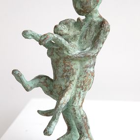 Sculpture, Jongetje met hond (Little boy with dog), Babette Degraeve