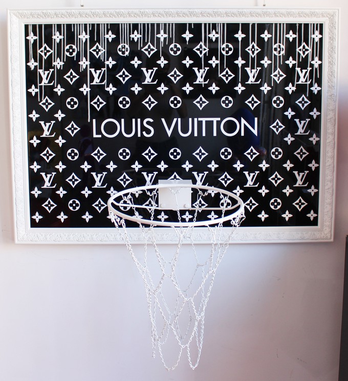 Optimisme Grund maskinskriver ▷ Luxury Basketball Louis Vuitton Black and White by Jérémy Ferreira, 2020  | Sculpture | Artsper (714831)