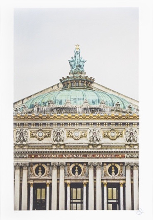 JR, Ballet, Regard surplombant la façade du Palais Garnier, Opéra de Paris, France, 2014 JR, Ballet, Regard surplombant la façade du Palais Garnier, Opéra de Paris, France, 2014