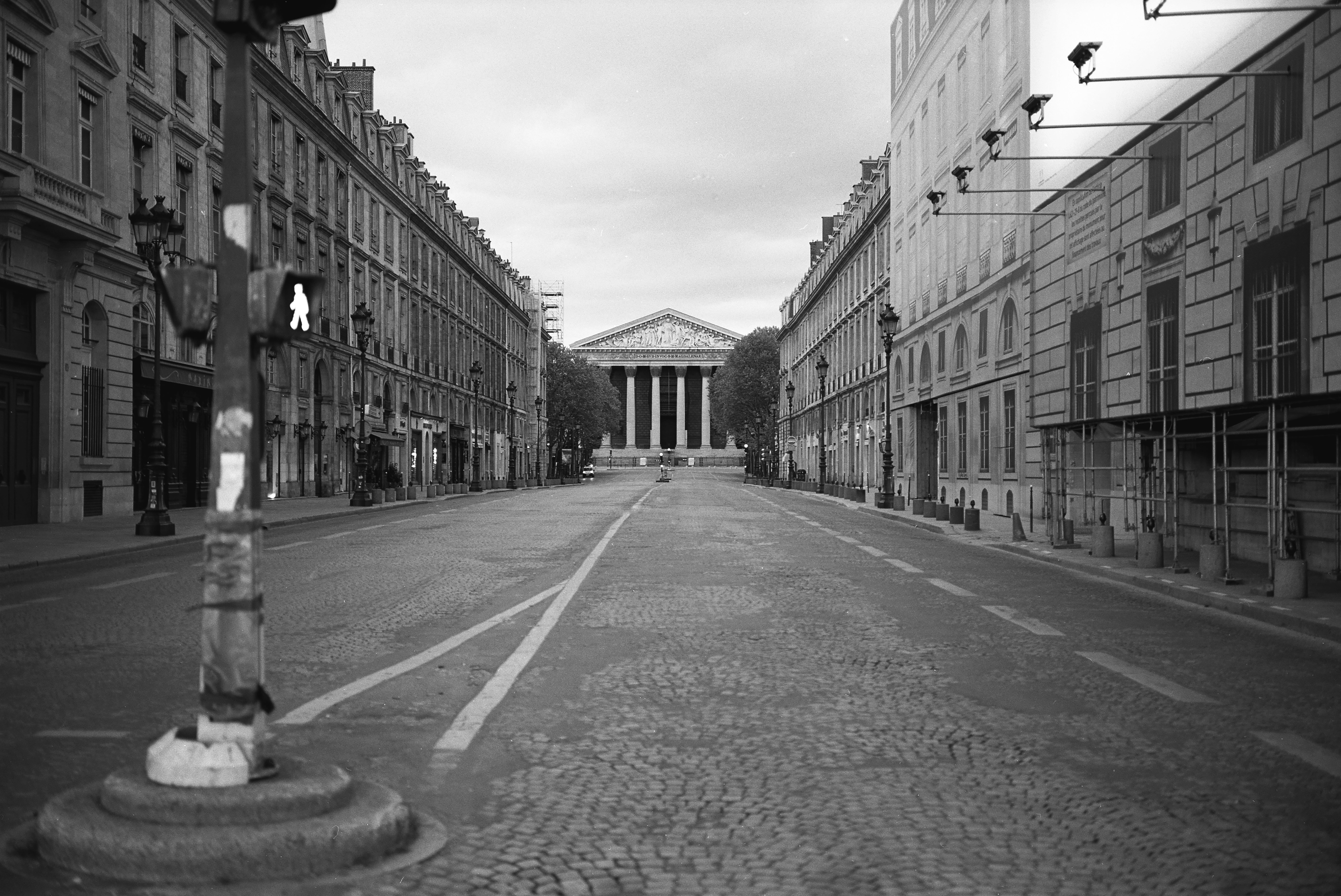 Bruno Fournier, Paris confinement église de la Madeleine Bruno Fournier, Paris confinement église de la Madeleine