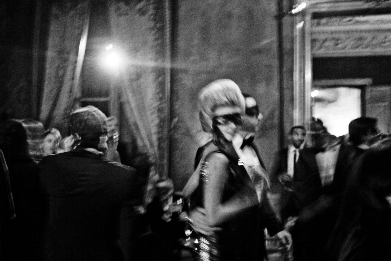 Arslan Sükan, Untitled 4 (Paris), From the series La Notte. Arslan Sükan, Untitled 4 (Paris), From the series La Notte.
