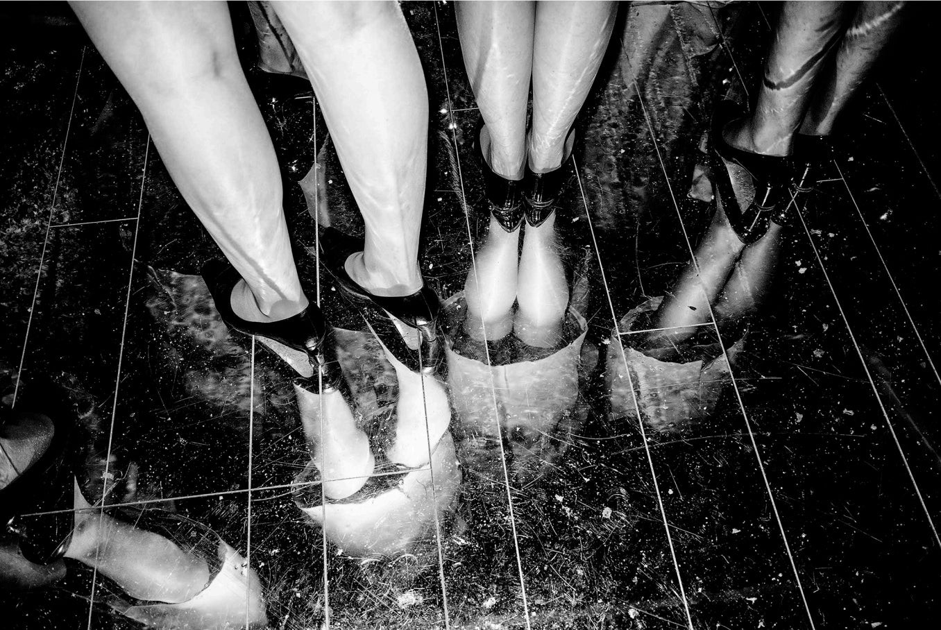 Arslan Sükan, Untitled 6. (Paris). From the series La Notte. Arslan Sükan, Untitled 6. (Paris). From the series La Notte.