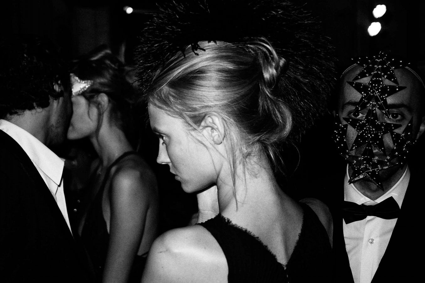 Arslan Sükan, Untitled 8 (Paris), From the series La Notte. Arslan Sükan, Untitled 8 (Paris), From the series La Notte.