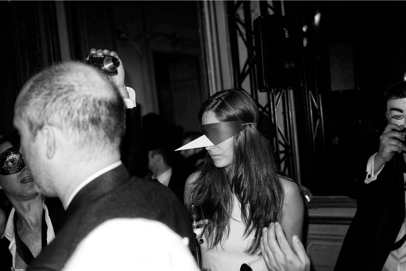 Arslan Sükan, Untitled 30 (Paris), From the series La Notte. Arslan Sükan, Untitled 30 (Paris), From the series La Notte.