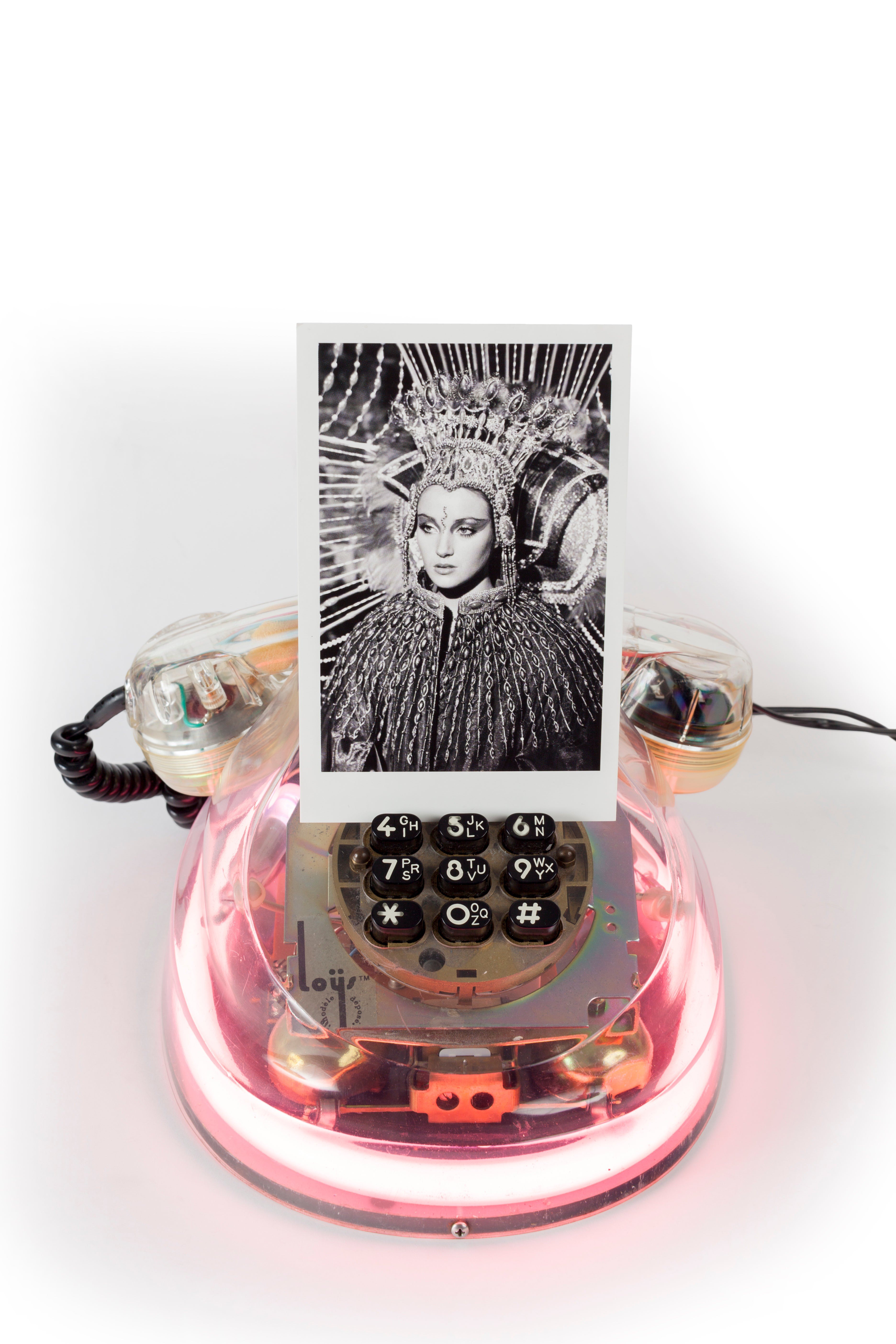 Paloma Castello, Neon Diva from the Castelloland series. Paloma Castello, Neon Diva from the Castelloland series.