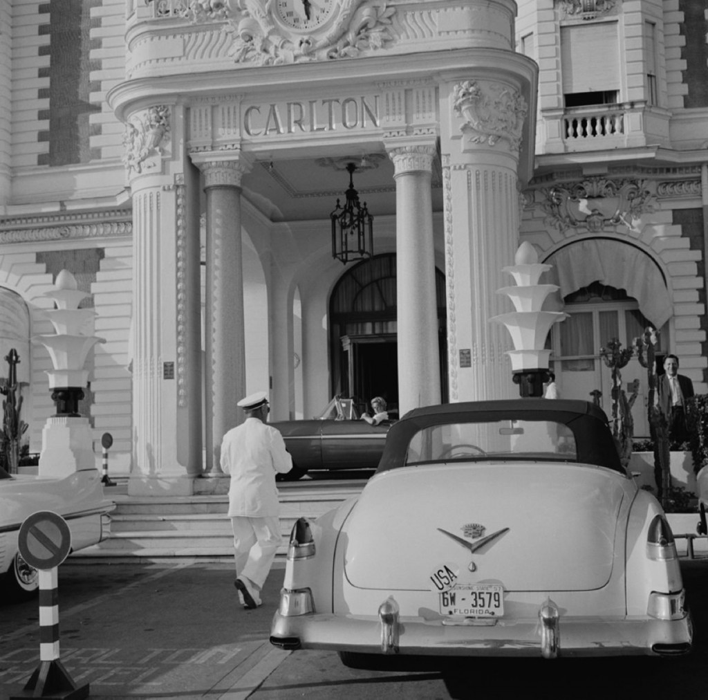Slim Aarons, The Carlton Hotel, Slim Aarons Limited Estate Edition Slim Aarons, The Carlton Hotel, Slim Aarons Limited Estate Edition