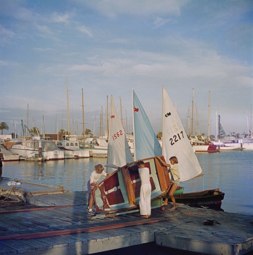 Slim Aarons, Sailing dinghy Slim Aarons, Sailing dinghy