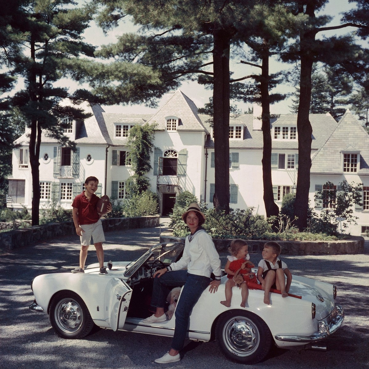 Slim Aarons, Cabot Family Slim Aarons, Cabot Family