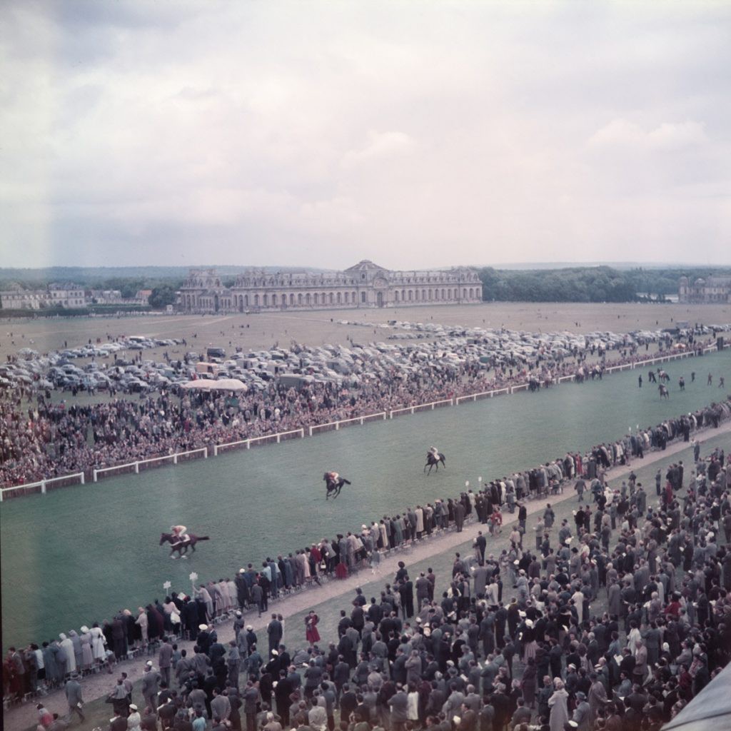 Slim Aarons, Chantilly Racecourse Slim Aarons, Chantilly Racecourse