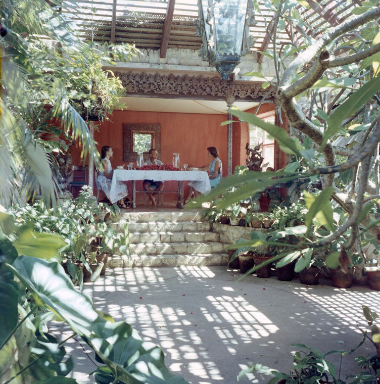 Slim Aarons, Lunch At Bali-li Slim Aarons, Lunch At Bali-li