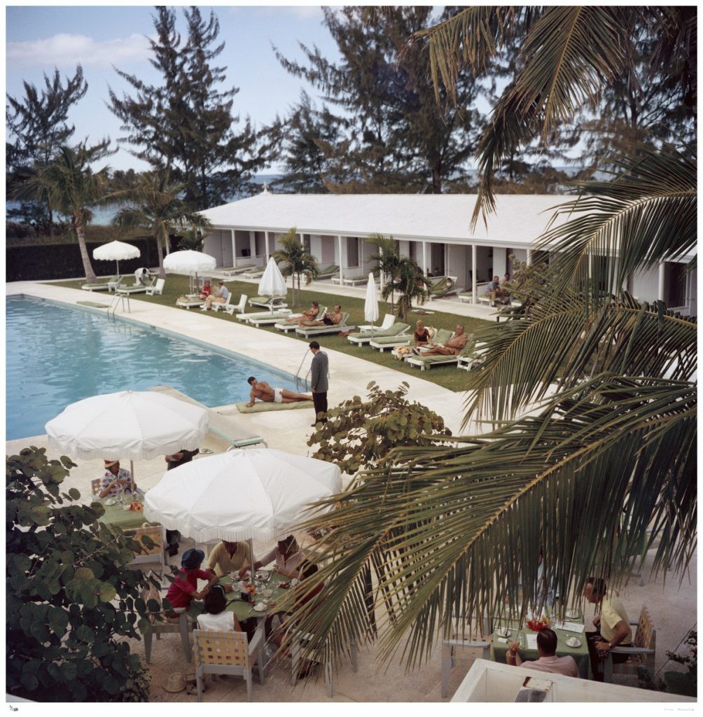 Slim Aarons, Poolside Service Slim Aarons, Poolside Service