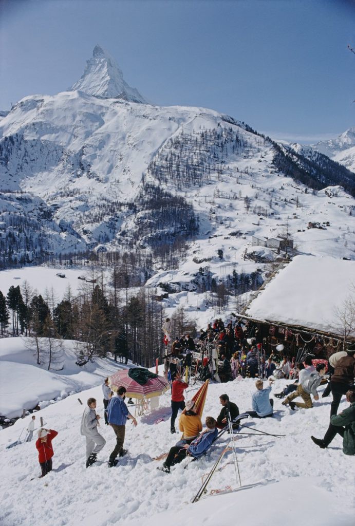 Slim Aarons, Zermatt Skiing Slim Aarons, Zermatt Skiing