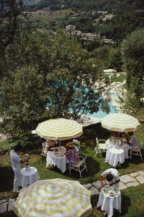 Slim Aarons, Château Saint-Martin, Photography on paper