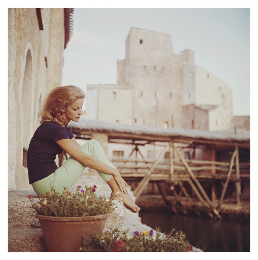 Slim Aarons, Dolores Guinness Slim Aarons, Dolores Guinness
