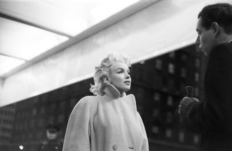 Ed Feingersh, Marilyn Monroe at Grand Central Station Ed Feingersh, Marilyn Monroe at Grand Central Station